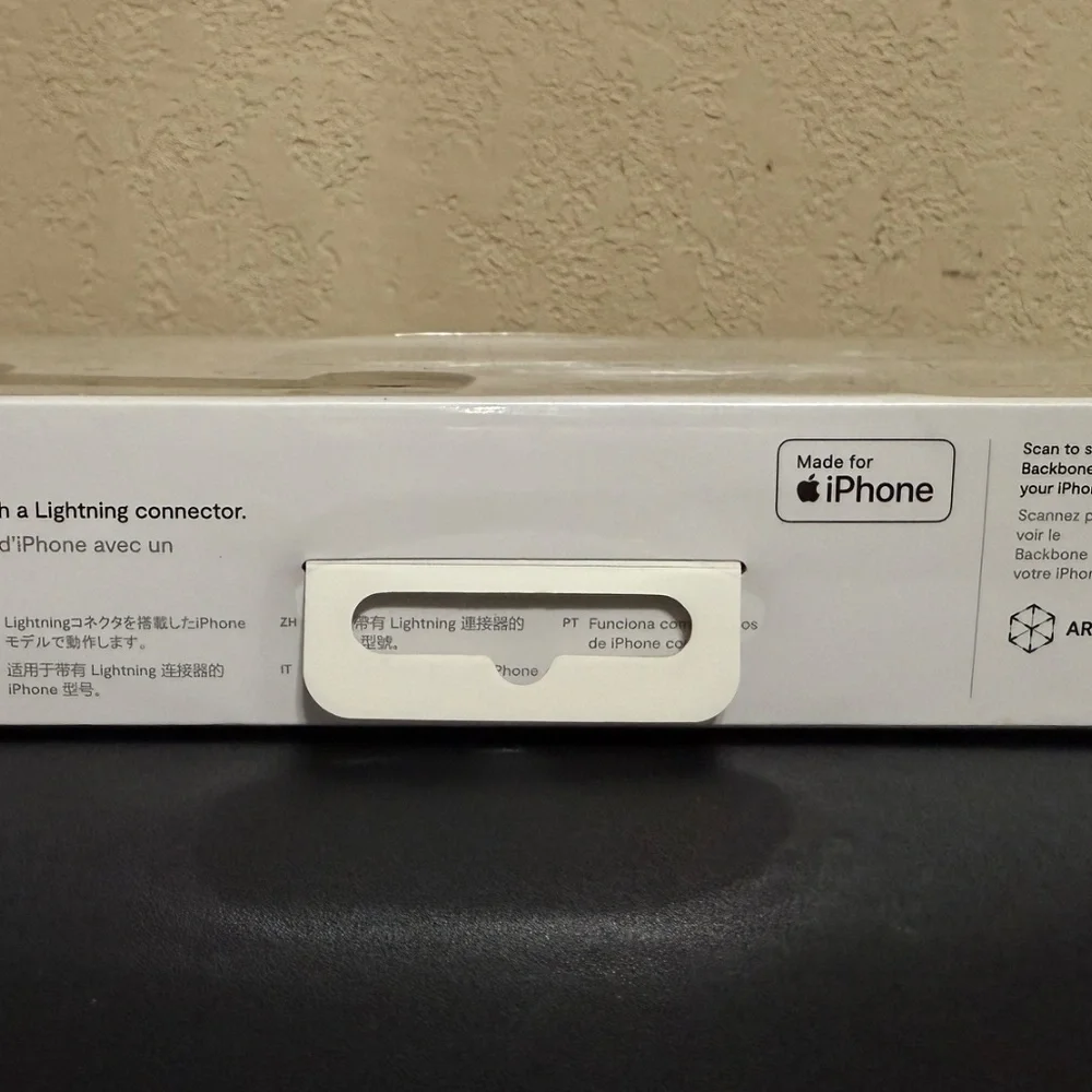 BACKBONE One Mobile Gaming Controller (Lightning) Xbox Sealed in Box